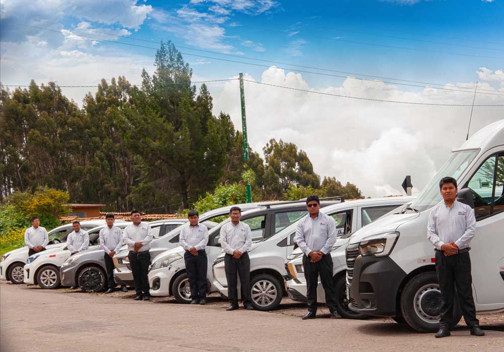 Equipo de kusikuy travel 